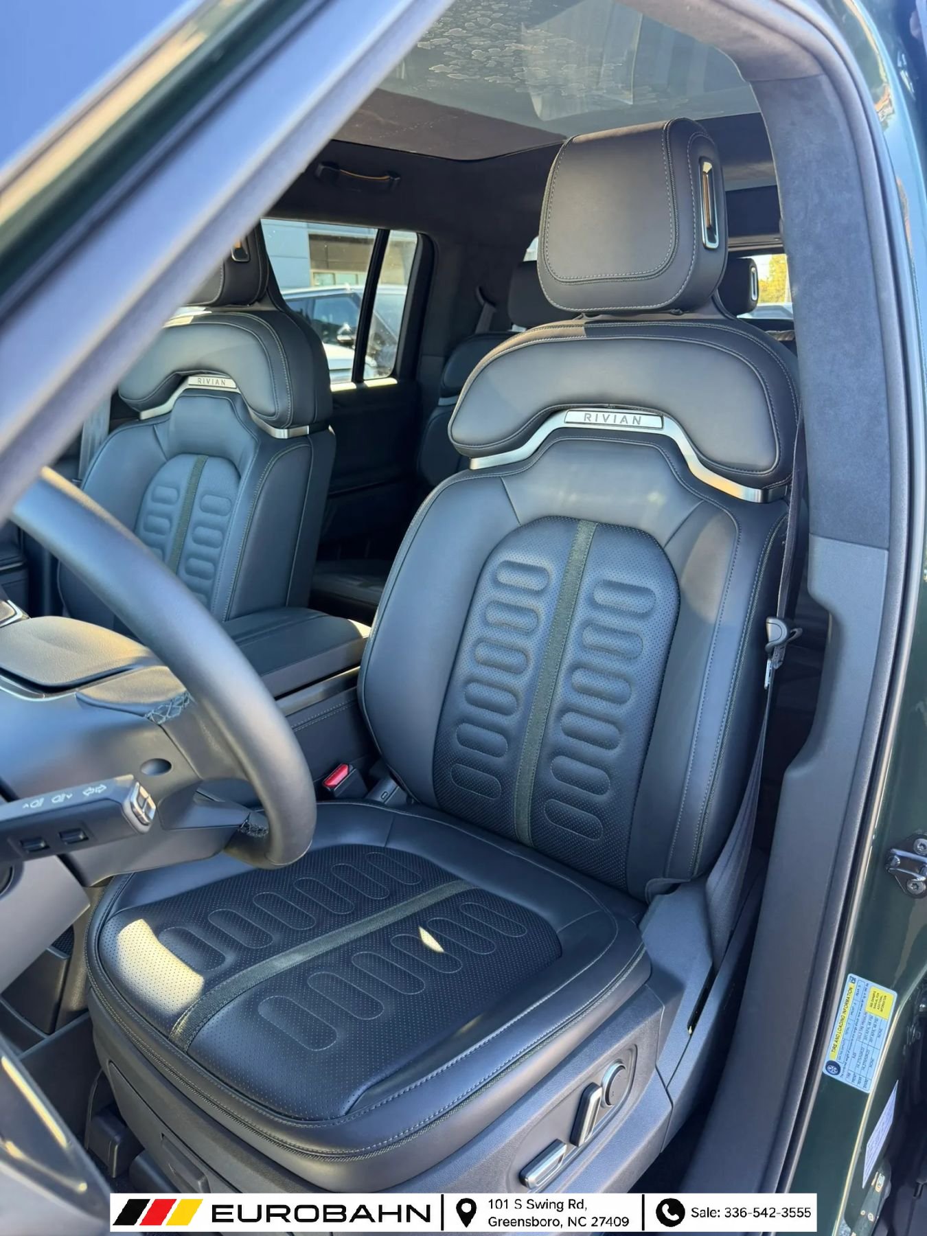 Used 2025 Rivian R1S Adventure Dual AWD/4WD image 4