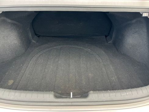 Used 2024 Hyundai Elantra SEL image 14