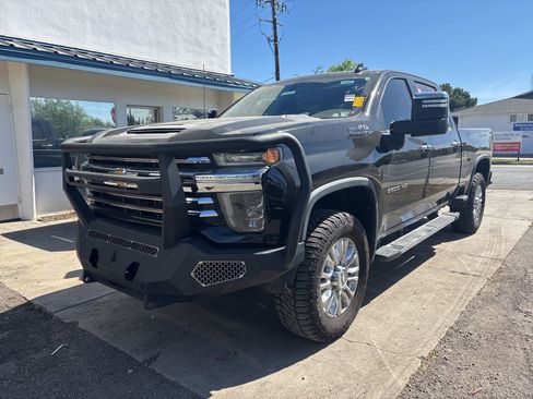 Used 2020 Chevrolet Silverado 2500 High Country w/ Z71 Off-Road Package image 2