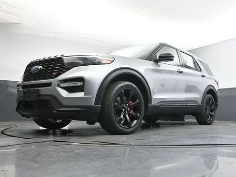 Certified 2022 Ford Explorer ST w/ Equipment Group 401A AWD/4WD image 27