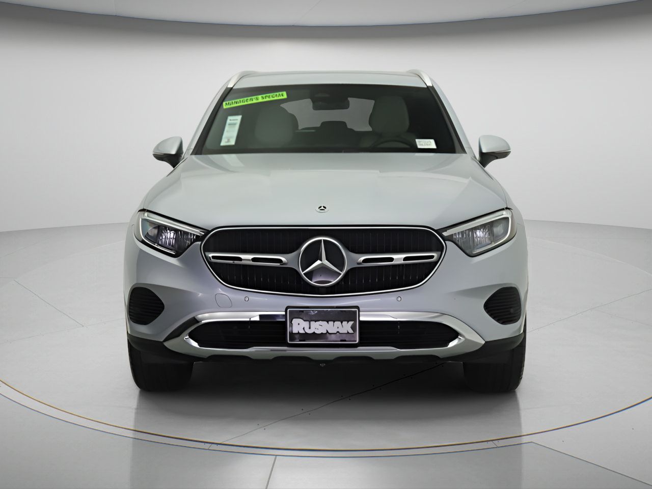 Used 2025 Mercedes-Benz GLC 350e 4MATIC image 6