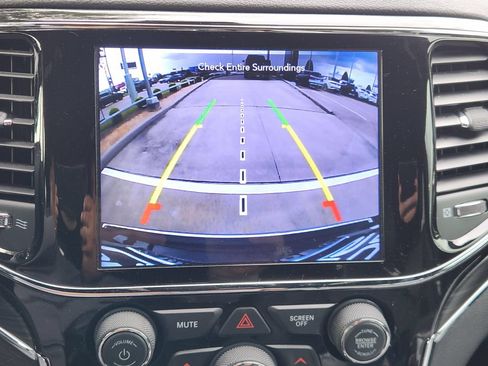 Used 2020 Jeep Grand Cherokee Limited RWD image 17