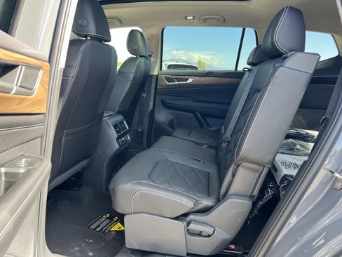 New 2026 Volkswagen Atlas SE FWD image 22