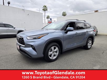 Certified 2022 Toyota Highlander LE
