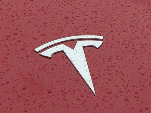 Used 2023 Tesla Model Y Performance AWD/4WD image 13