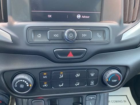 Used 2020 GMC Terrain SLE FWD image 27
