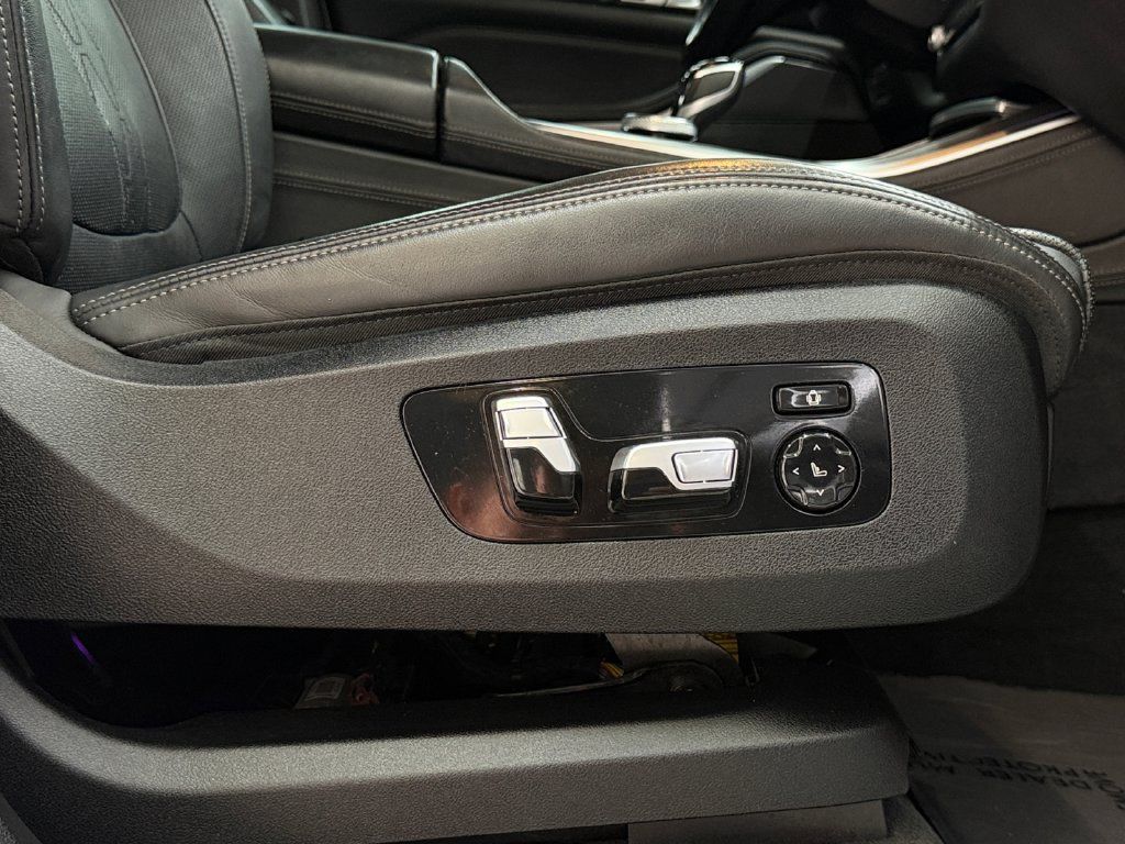 Used 2019 BMW X5 xDrive40i w/ Luxury Seating Package AWD/4WD image 41