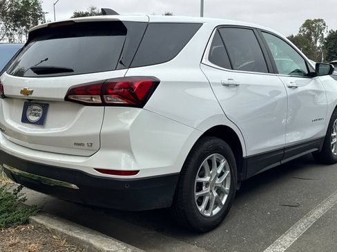 Used 2024 Chevrolet Equinox LT AWD/4WD image 5