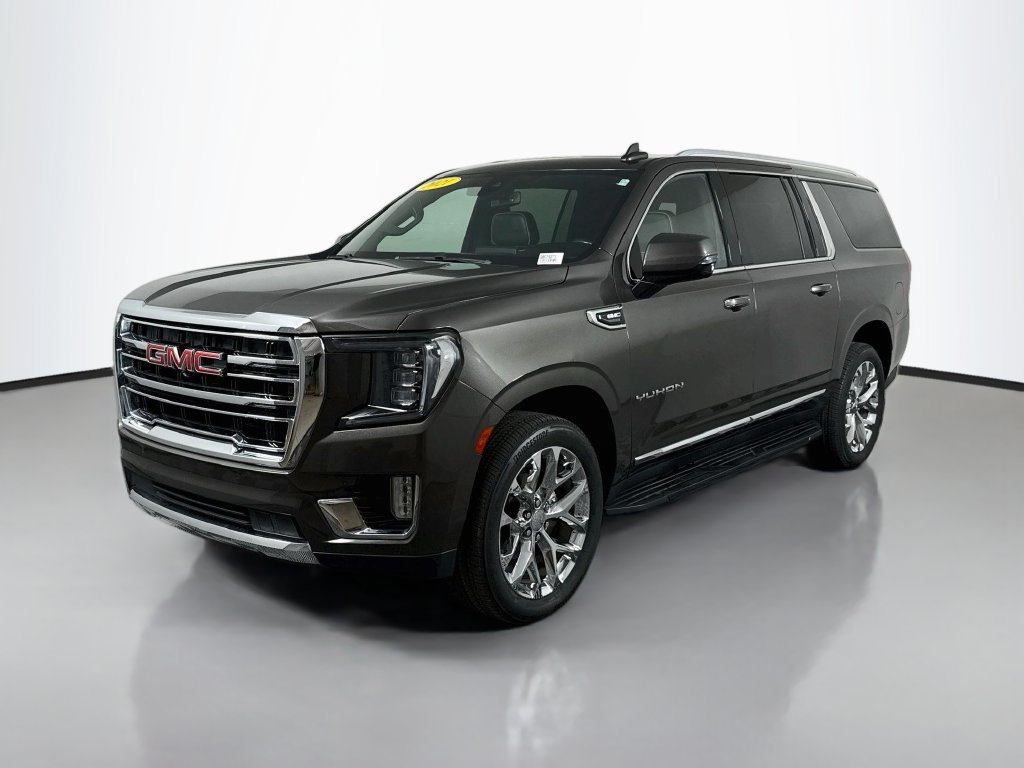 Used 2021 GMC Yukon XL SLT w/ SLT Premium Package AWD/4WD image 3