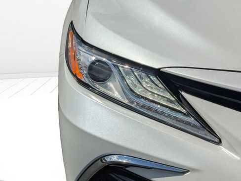 Used 2023 Toyota Camry XLE image 9