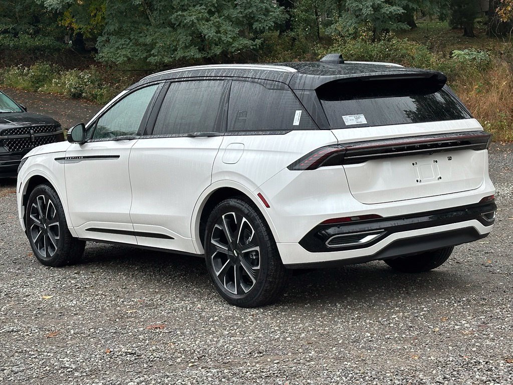 New 2026 Lincoln Nautilus Reserve AWD/4WD image 34