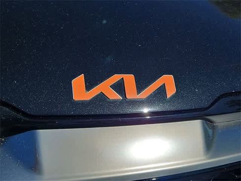 Used 2023 Kia Sportage SX Prestige image 11