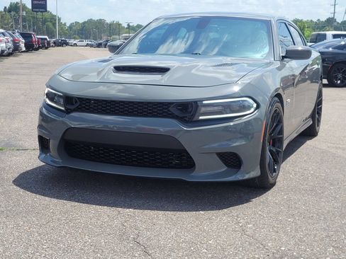 Used 2019 Dodge Charger Scat Pack w/ Dynamics Package RWD image 20