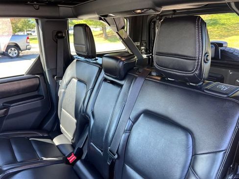 Used 2025 Ford Bronco Outer Banks AWD/4WD image 26