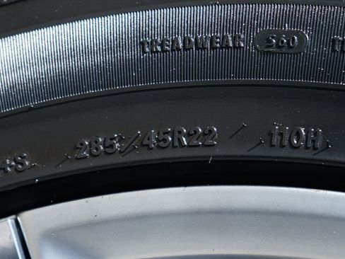 Used 2018 Cadillac Escalade ESV Premium Luxury image 49