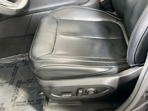 Used 2022 Jeep Grand Cherokee Limited image 18