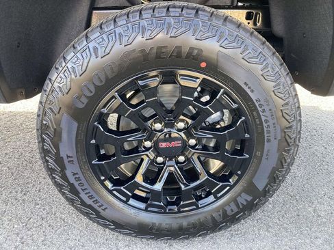 New 2026 GMC Canyon Elevation RWD image 10