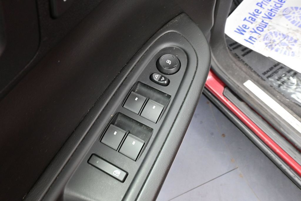 Used 2012 GMC Acadia SLT AWD/4WD image 30