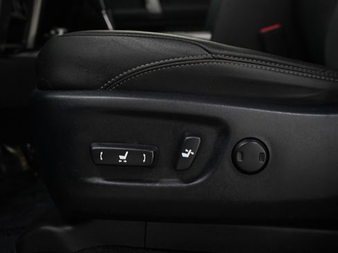 Used 2018 Toyota 4Runner SR5 Premium image 21