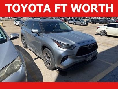 Used 2023 Toyota Highlander XLE