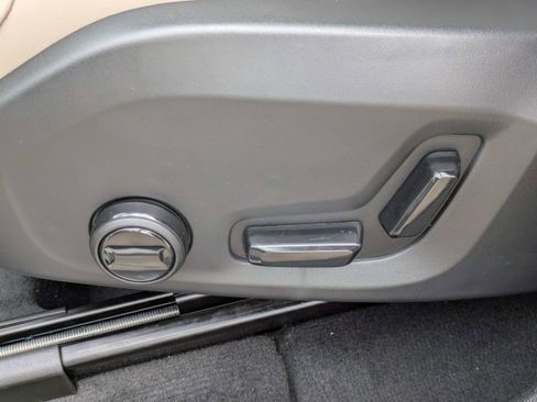 New 2026 Volvo XC60 B5 Plus w/ Protection Package Premier image 21