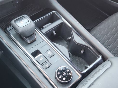 Used 2023 Nissan Pathfinder Rock Creek image 24