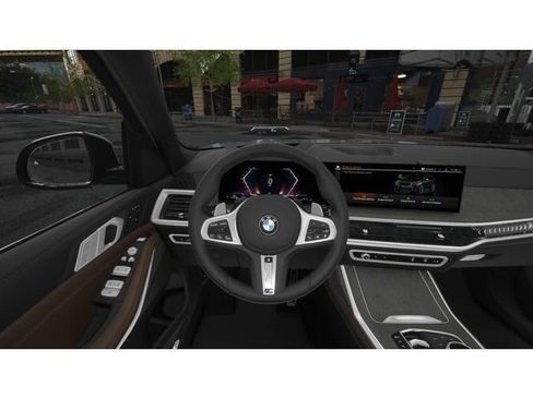 Used 2026 BMW X7 xDrive40i w/ M Sport Package image 13