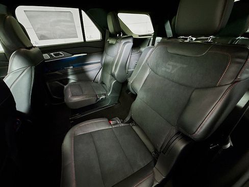 Used 2026 Ford Explorer ST w/ Sun And Sound Package image 24