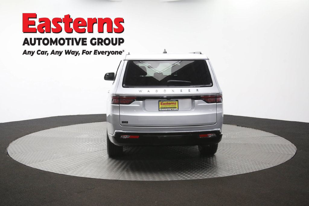 Used 2024 Jeep Wagoneer L Series II w/ Flexible Seating Group AWD/4WD image 44