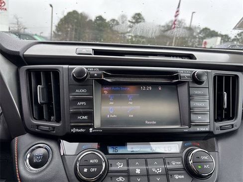 Certified 2017 Toyota RAV4 SE image 17