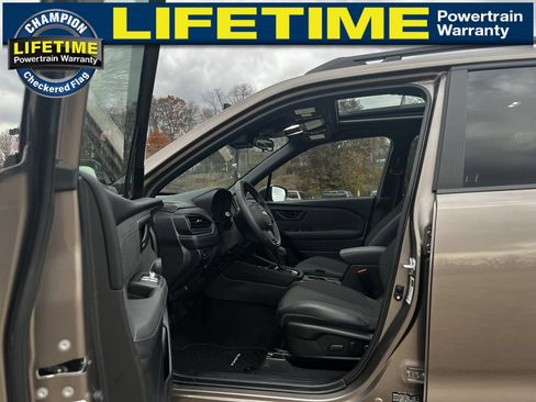 Used 2025 Subaru Forester Premium image 20