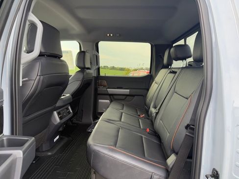 New 2026 Ford F250 Lariat w/ Black Appearance Package AWD/4WD image 11