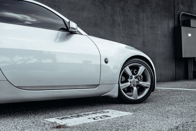 Used 2008 Nissan 350Z Touring w/ Cargo Convenience Pkg RWD image 29