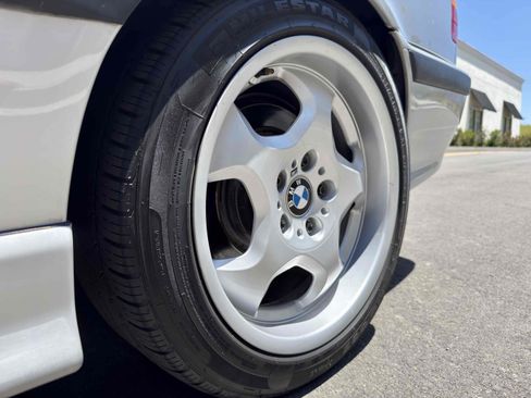 Used 1998 BMW M3 Coupe RWD image 33