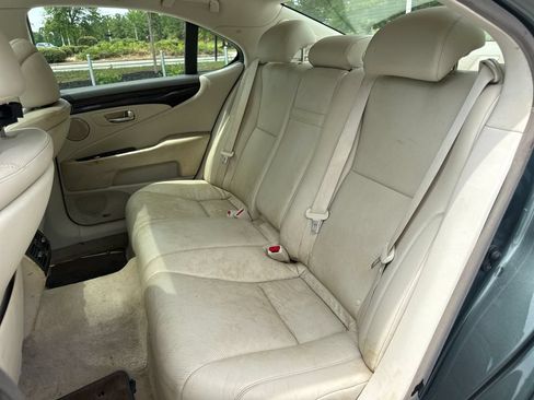 Used 2007 Lexus LS 460 RWD image 31