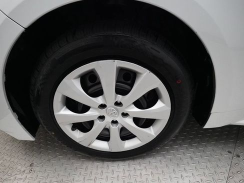 Used 2025 Toyota Corolla LE FWD image 26