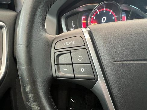 Used 2016 Volvo XC60 T6 w/ Proximity Package AWD/4WD image 24