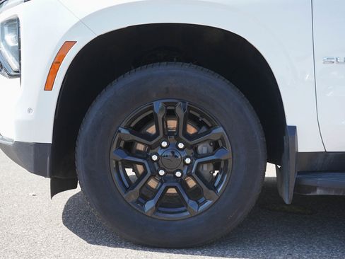 Used 2025 Chevrolet Suburban LS w/ Max Trailering Package AWD/4WD image 28