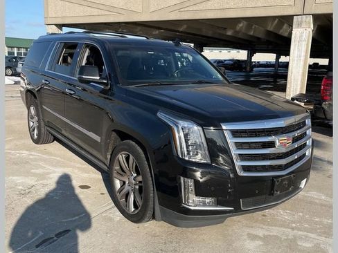 Used 2015 Cadillac Escalade ESV Premium image 1