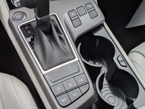 New 2026 Kia Sportage EX FWD image 17