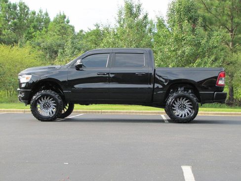 Used 2022 RAM 1500 Big Horn AWD/4WD image 5