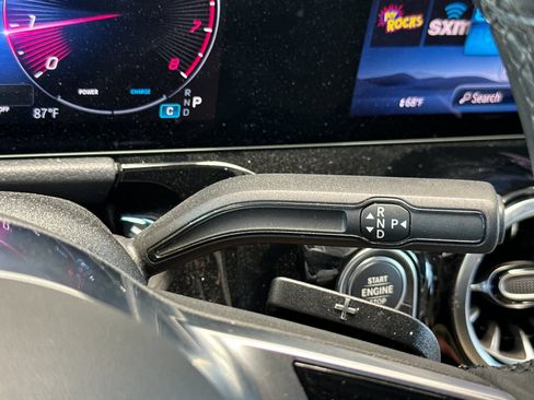 Certified 2025 Mercedes-Benz GLA 250 image 23