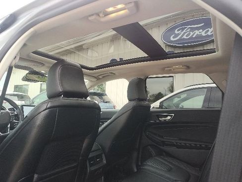 Certified 2024 Ford Edge Titanium w/ Equipment Group 301A AWD/4WD image 19
