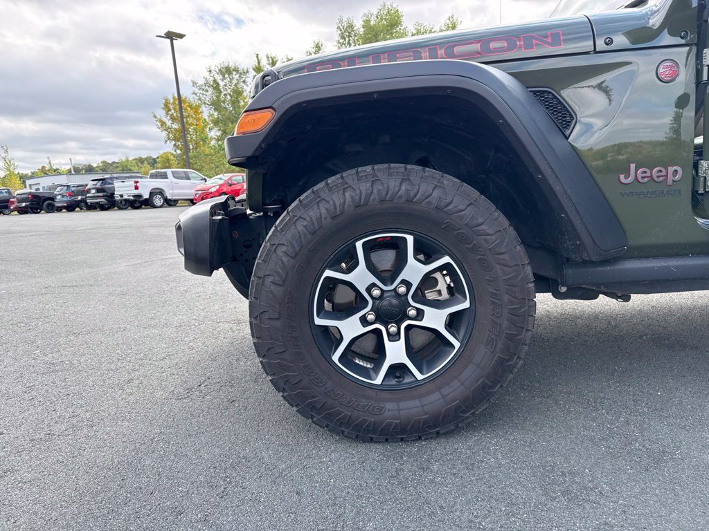 Used 2021 Jeep Wrangler Unlimited Rubicon w/ Dual Top Group AWD/4WD image 25