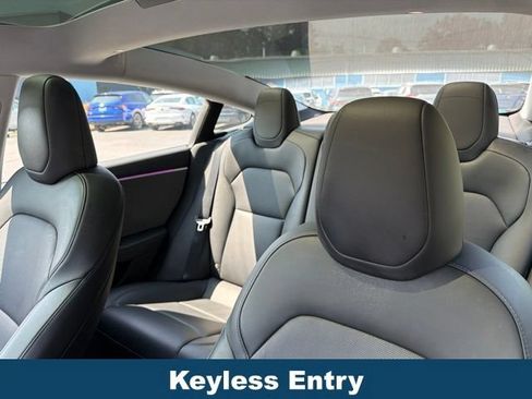 Used 2025 Tesla Model 3 Long Range RWD image 6