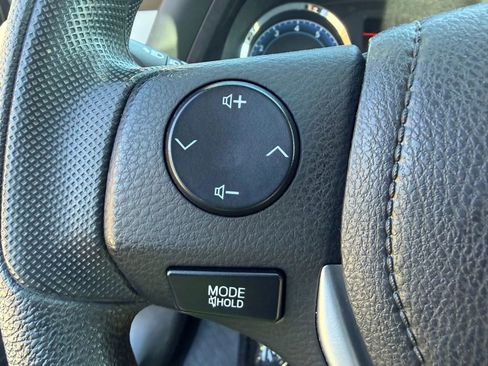 Used 2017 Toyota Corolla LE FWD image 22
