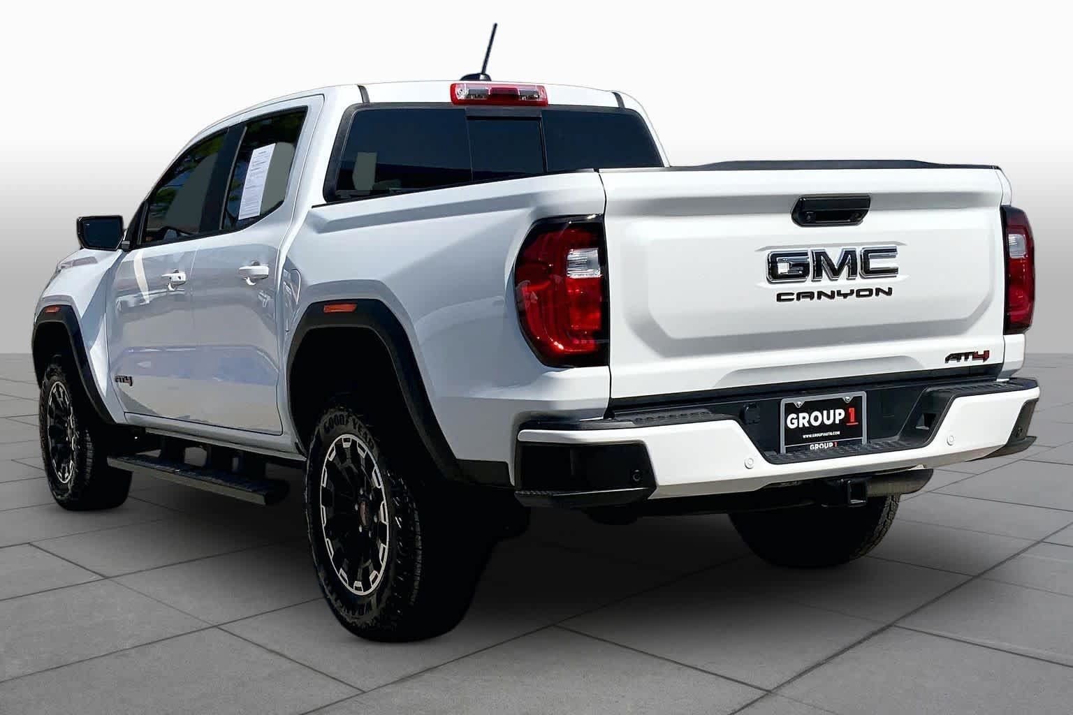 Used 2026 GMC Canyon AT4 w/ AT4 Premium Package AWD/4WD image 12