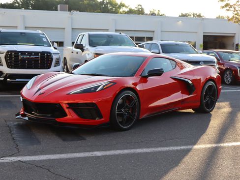 Used 2020 Chevrolet Corvette Stingray Preferred Cpe w/ 2LT Preferred Equipment Group RWD image 5