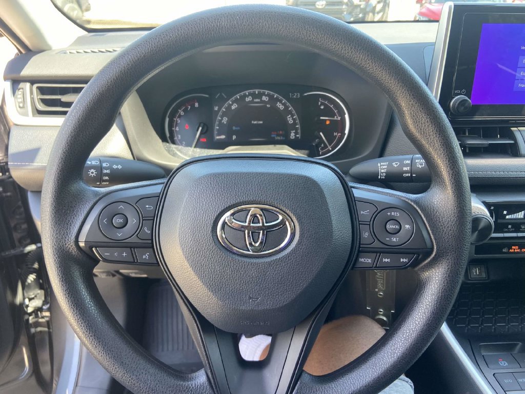 Used 2025 Toyota RAV4 LE FWD image 33