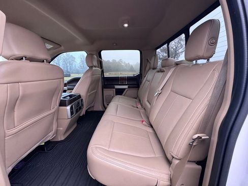 Used 2019 Ford F150 Lariat w/ Equipment Group 502A Luxury image 17